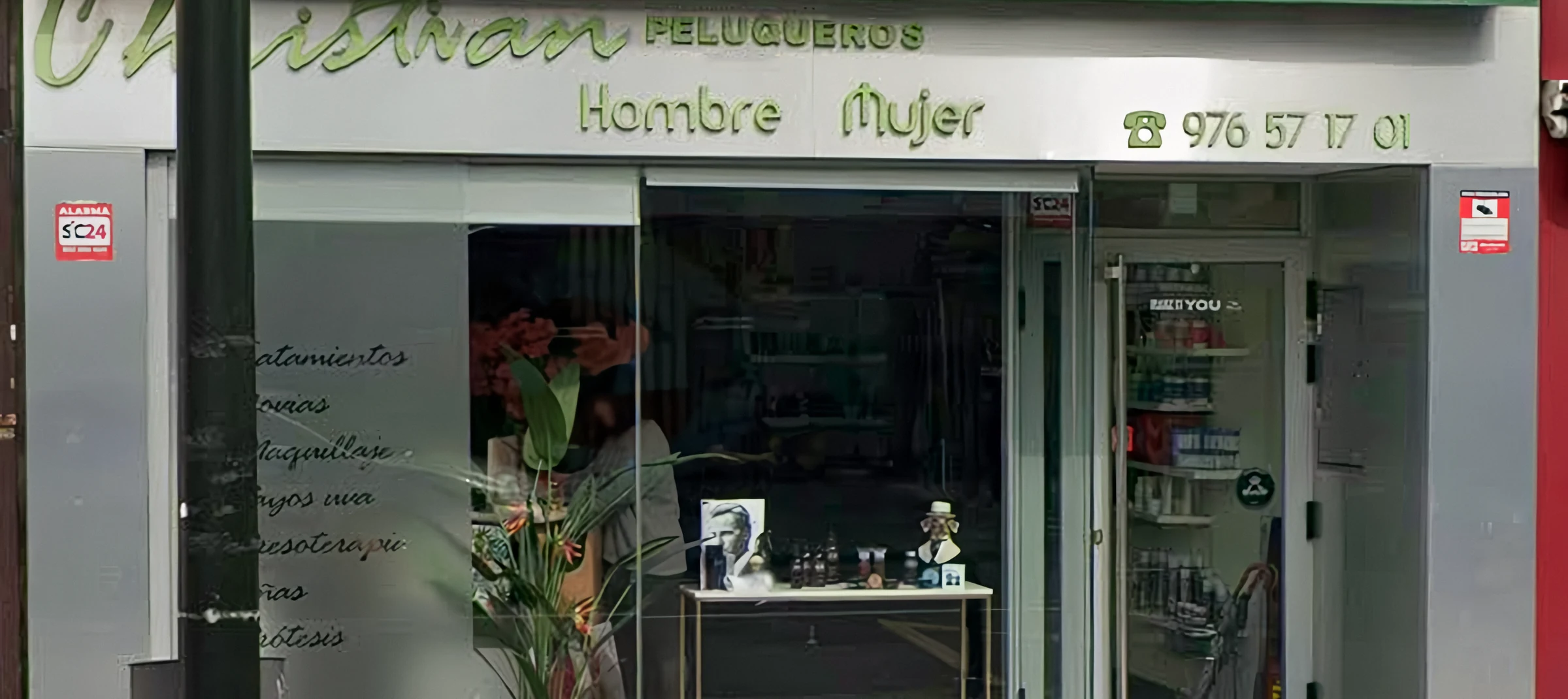 Peluquería y estética en Santa Isabel, Zaragoza | Christian Peluqueros Fachada de Christian Peluqueros en la Avenida Santa Isabel, 97 de Zaragoza: peluquería y estética en Santa Isabel, Zaragoza